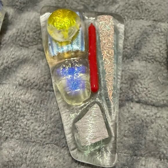 Set of 2 Dichroic Glass Pendants – Iridescent Modern Abstract Pieces - Picture 3 of 17